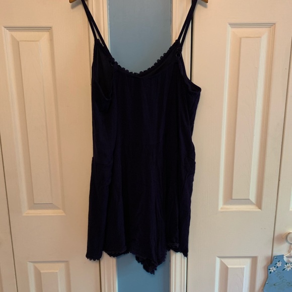 Embroidered Romper - Picture 3 of 4